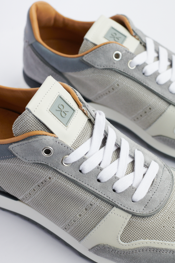 Joan  Sneaker In Light Grey